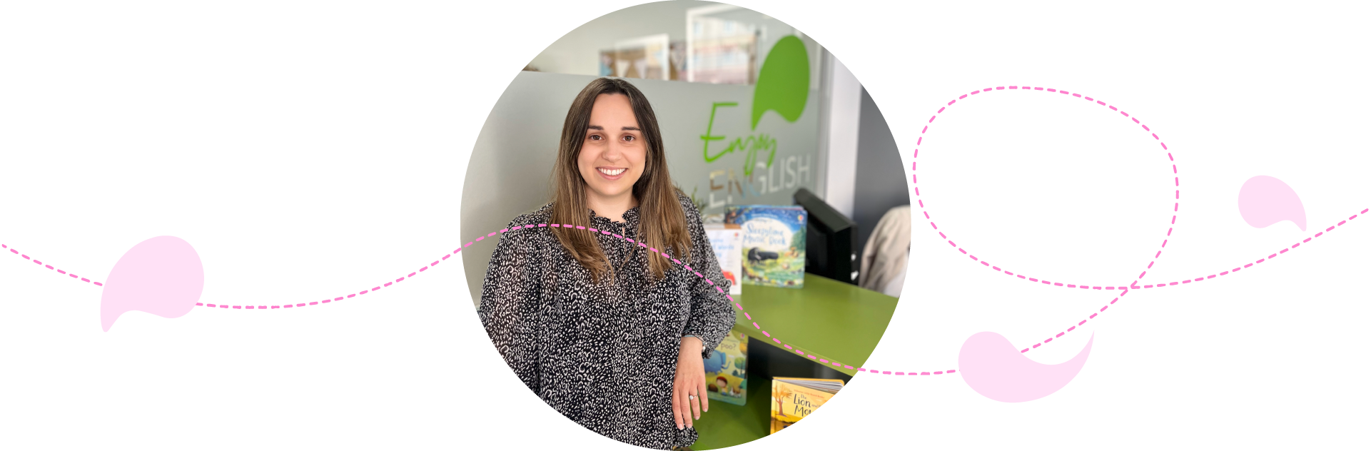 Cabecera Marina Arellano rosa